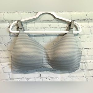 44DD Torrid Wire Free Bra